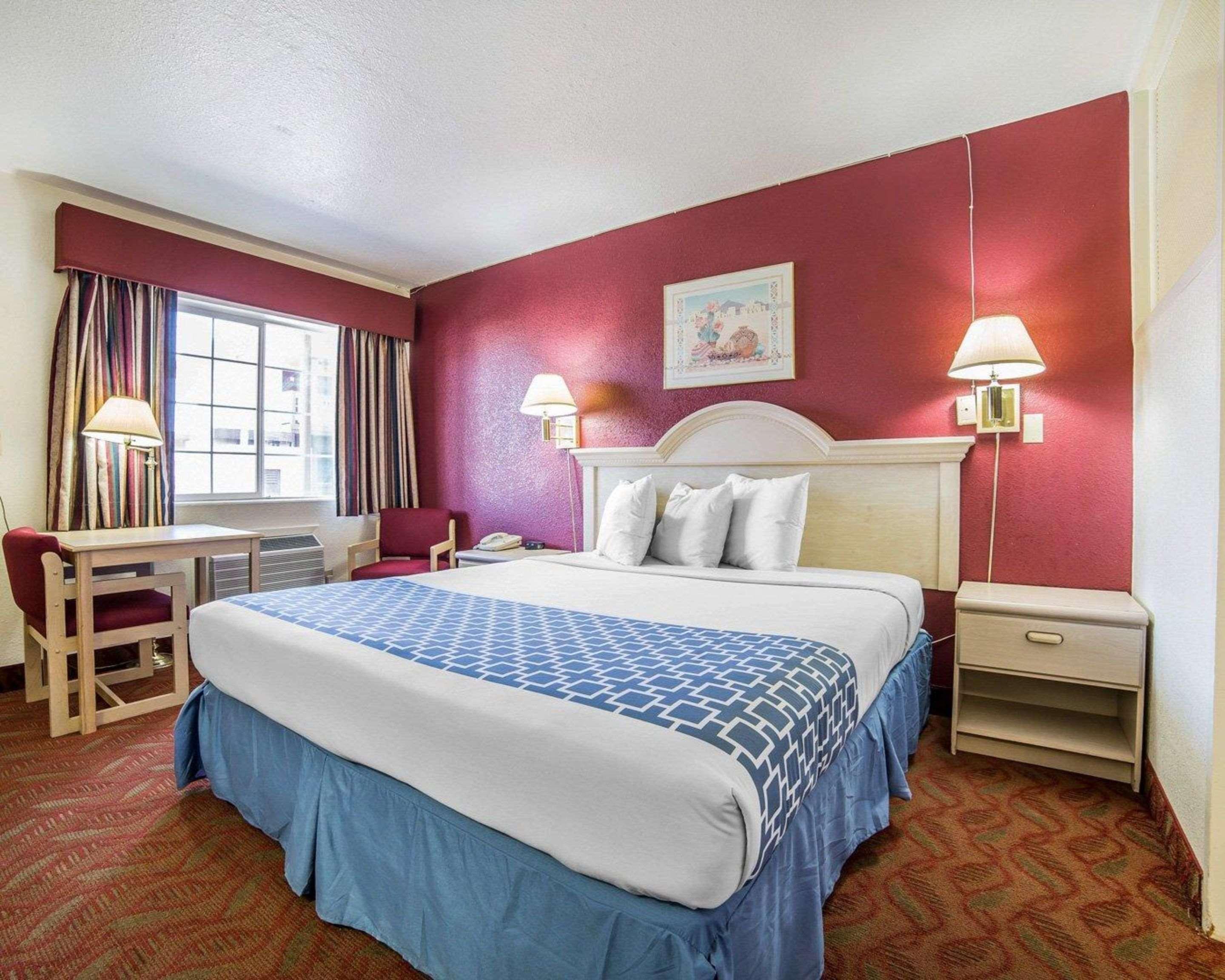 Econo Lodge Fallon Naval Air Station Area Buitenkant foto