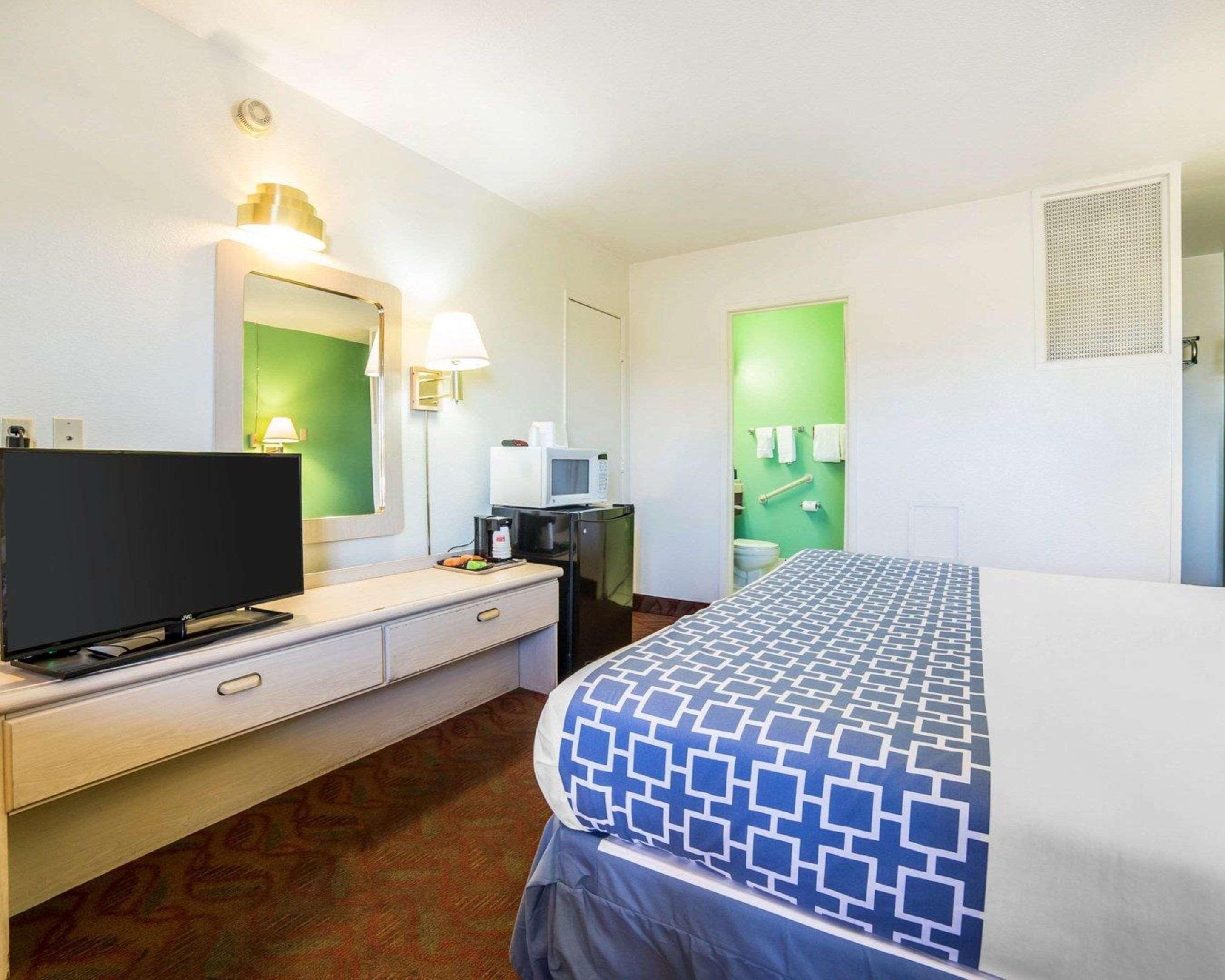 Econo Lodge Fallon Naval Air Station Area Buitenkant foto