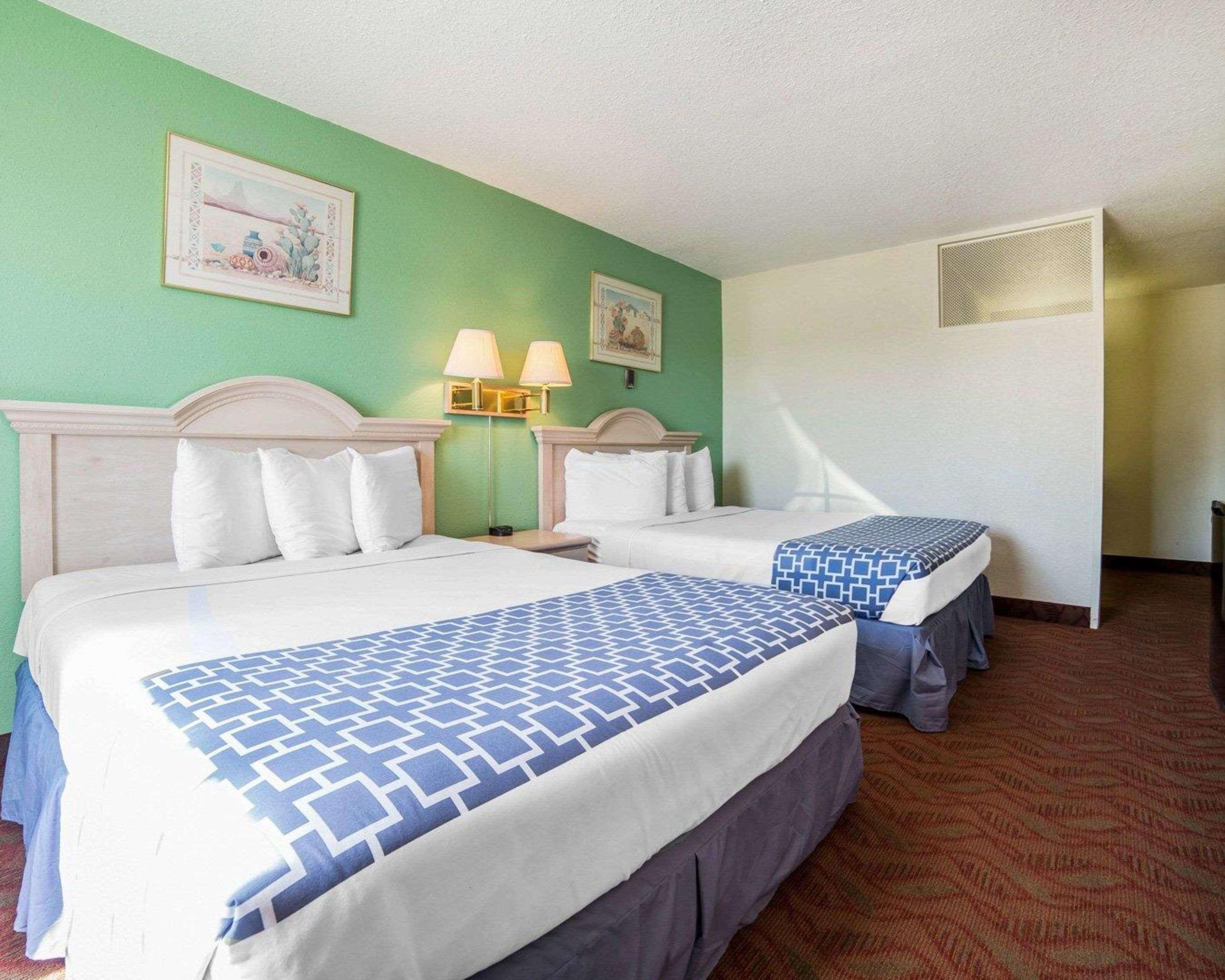 Econo Lodge Fallon Naval Air Station Area Buitenkant foto