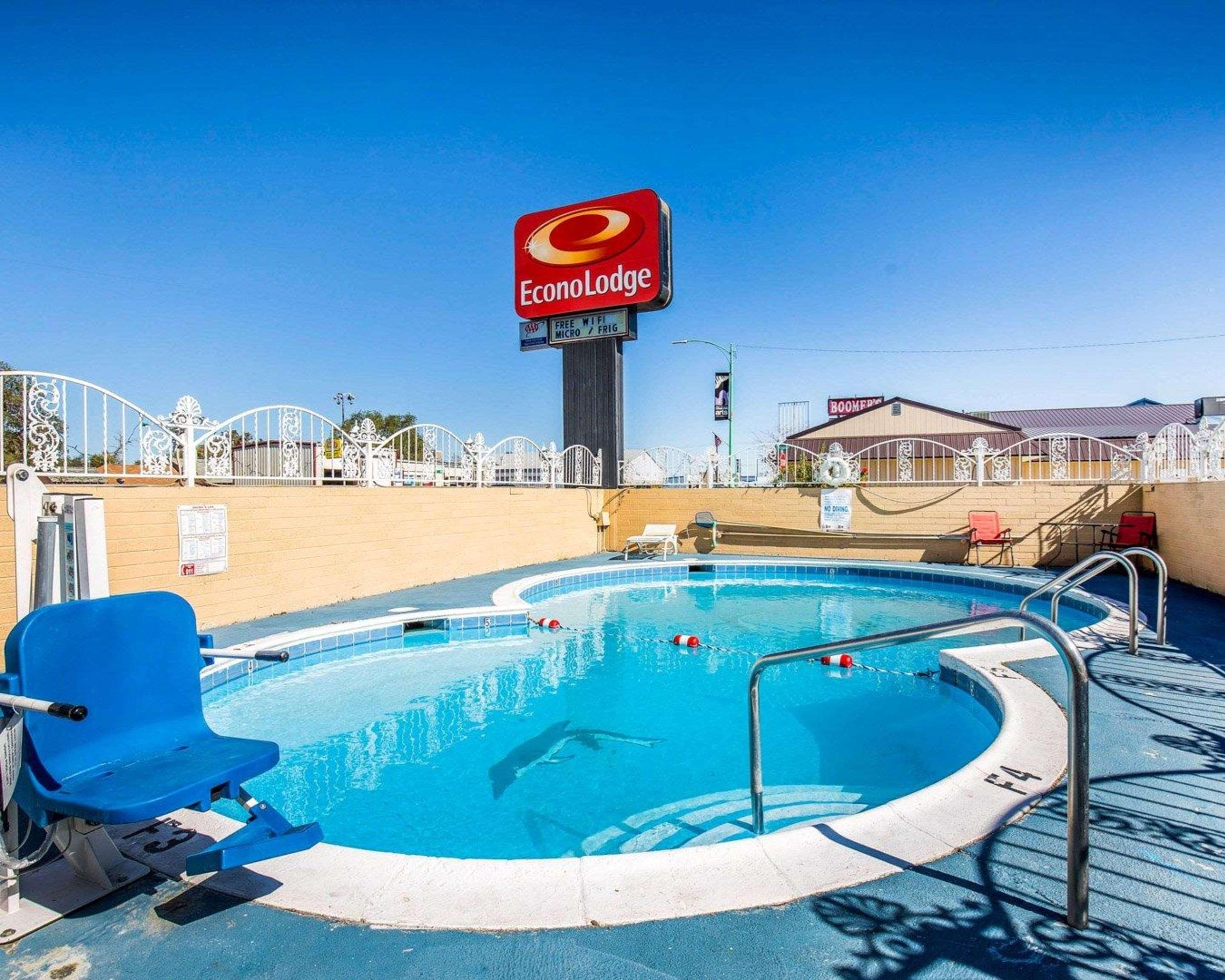Econo Lodge Fallon Naval Air Station Area Buitenkant foto