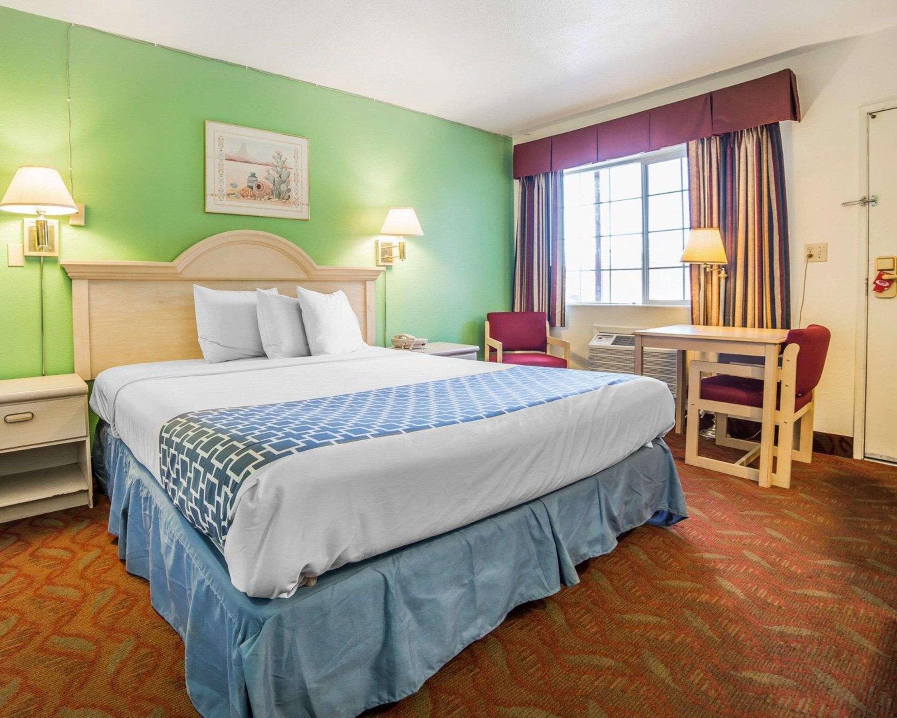 Econo Lodge Fallon Naval Air Station Area Buitenkant foto
