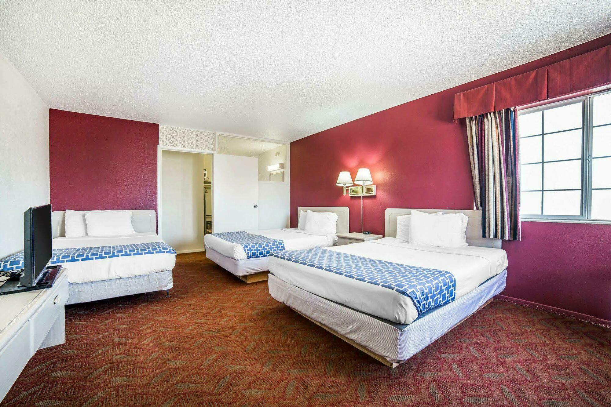 Econo Lodge Fallon Naval Air Station Area Buitenkant foto